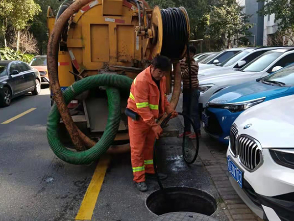 东路镇排污管道清淤