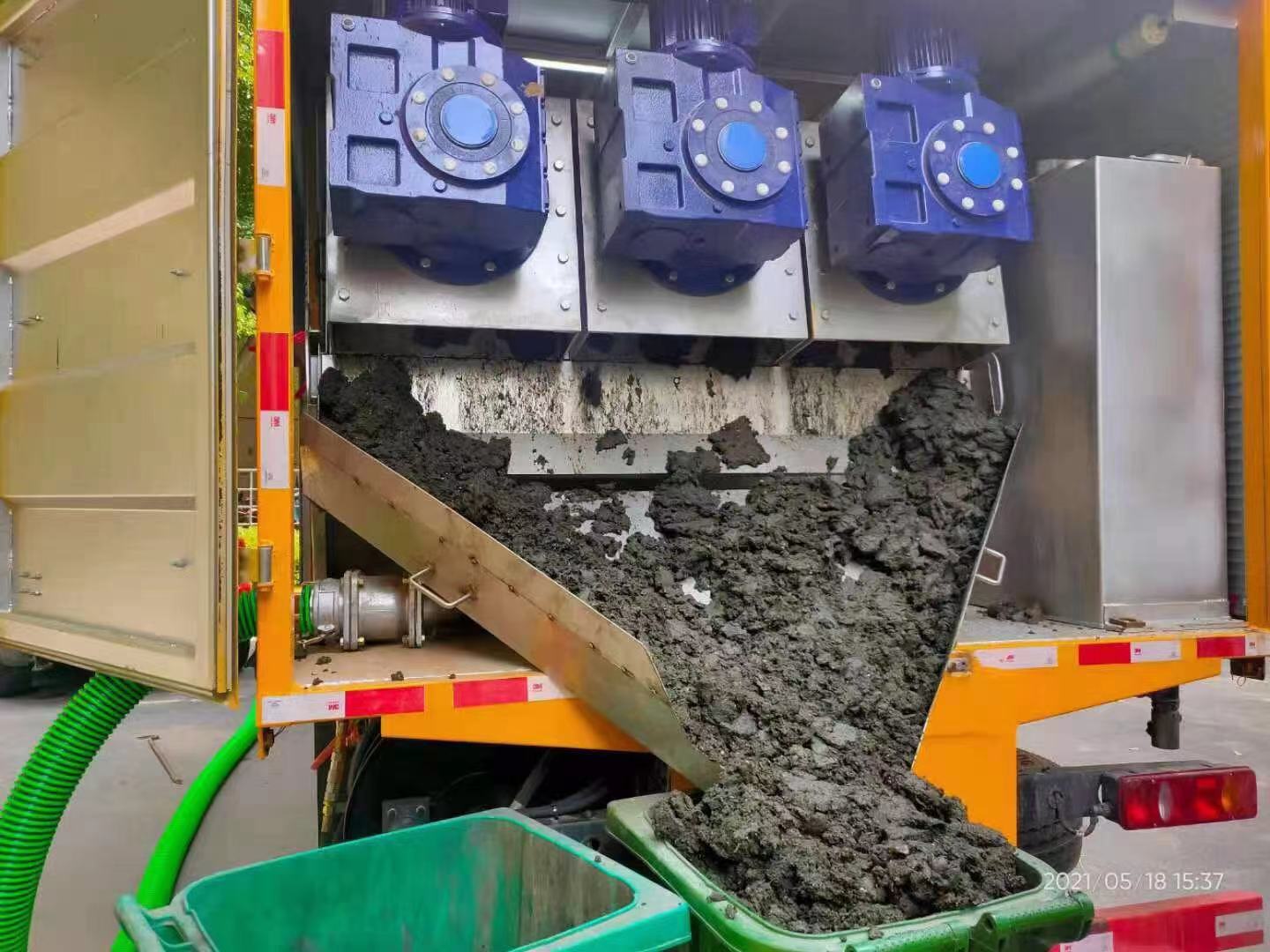 东路镇化粪池清掏城市维护站-泥浆净化干湿分离处理